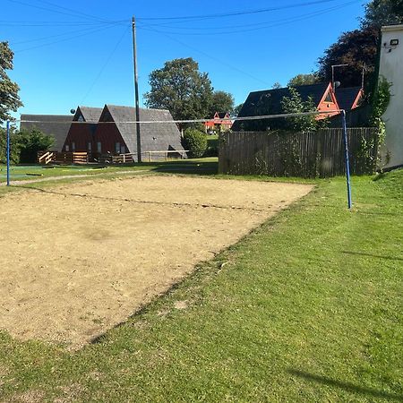 Kingsdown Chalet ディール エクステリア 写真
